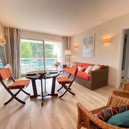 Appartement 2 Pieces Avec Terrasse, Garage, Et Ascenseur, Jusqu'a 4 Couchages - Centre - Fr-1-245-124