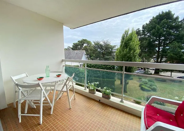 2 Pieces Avec Terrasse, Garage, Et Ascenseur, Jusqu'a 4 Couchages - Centre - Fr-1-245-124