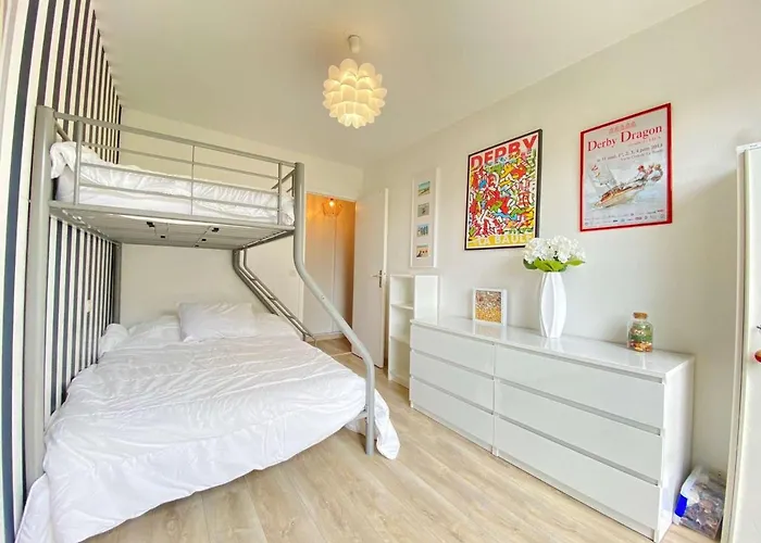 Appartement 2 Pieces Avec Terrasse, Garage, Et Ascenseur, Jusqu'a 4 Couchages - Centre - Fr-1-245-124 *